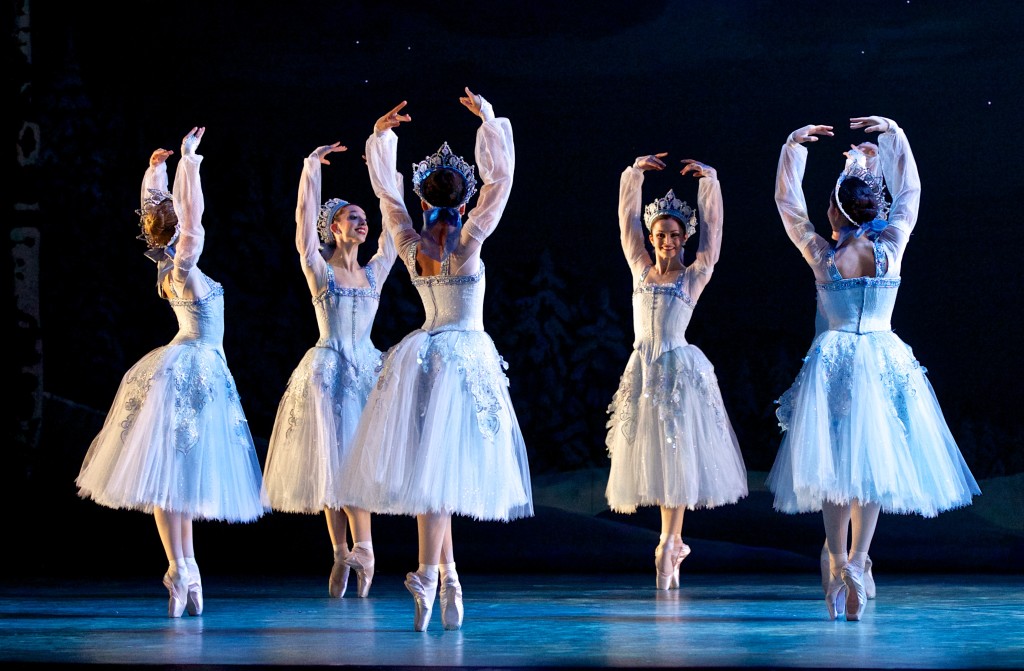 Nutcracker_CompanyArtists_Snowflakes1_PaulMcGrath_1213_APP