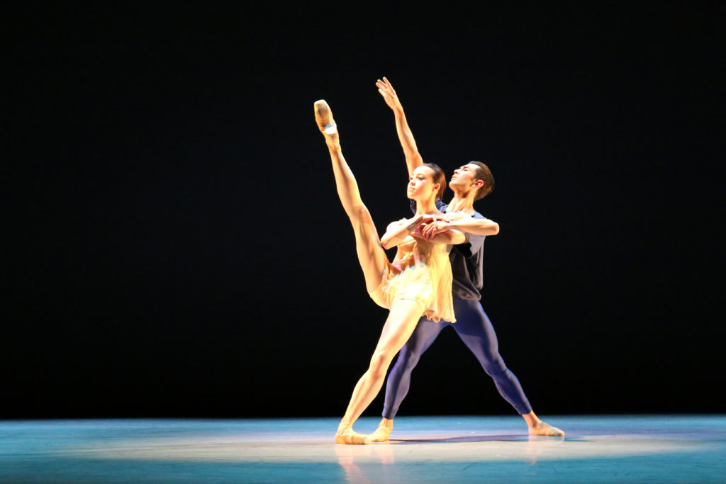 Ballet Kelowna_Split House Geometric_Ballet Kelowna dancers Heather Thompson & Mark Dennis John Alleyne_cred Simone Orlando