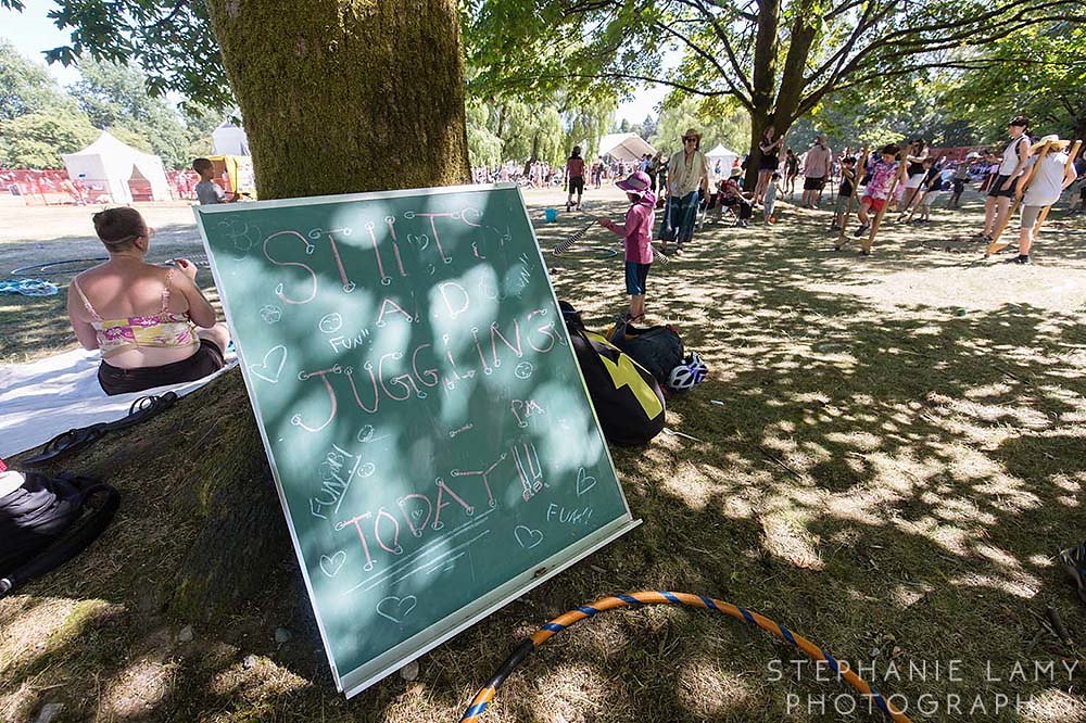 Ambiance at the 41st Vancouver Music Folk Festival in Jericho beach park on Sunday Jul 15, 2018, in Vancouver, BC, Canada - Photo © Stephanie Lamy