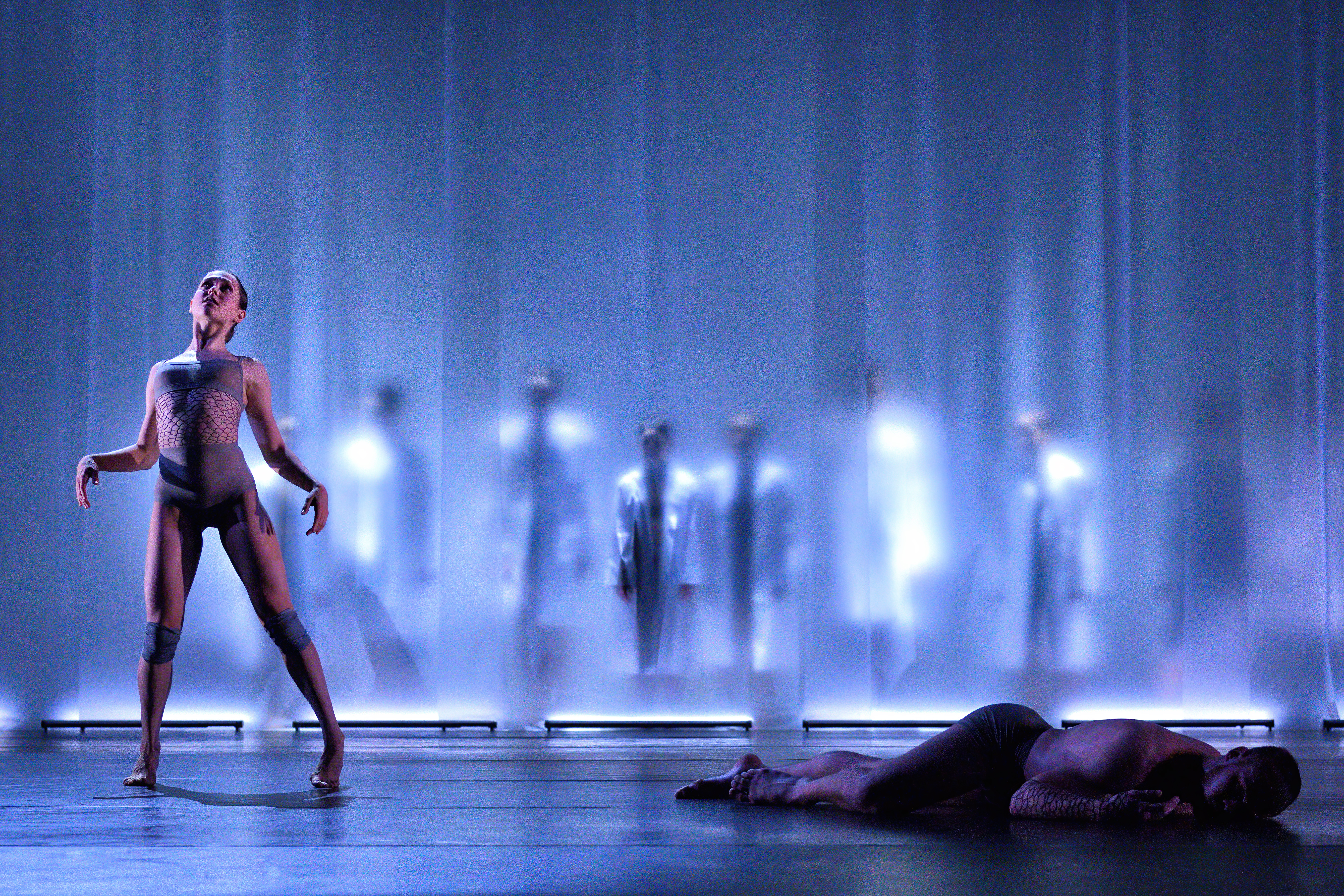 Dancers Sarah Pippin, Justin Rapaport in RELIC. Photo by Michael Slobodian. 238